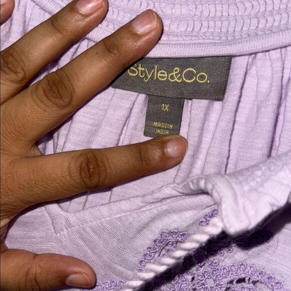 Style and co. Women's Lavender Embroidered Top 1x NWT - Picture 5 of 9